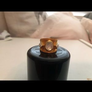 Julie Vos Ring